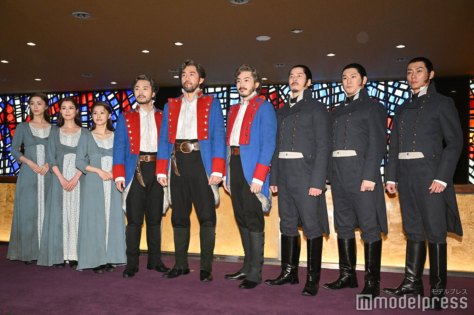 木下晴香、生田絵梨花、昆夏美、飯田洋輔、吉原光夫、佐藤隆紀、伊礼彼方、小野田龍之介、石井一彰（C）モデルプレス