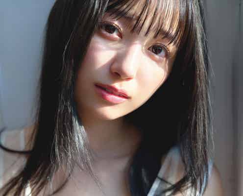 乃木坂46五百城茉央、透け感ナイトウェア姿で大人な表情 1st写真集先行カット第8弾解禁【未来の作り方】