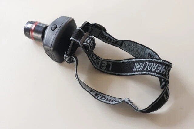 ダイソーのヘッドライト