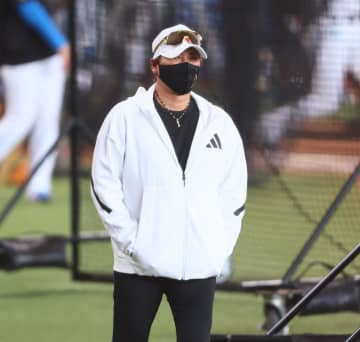 日本ハム“新庄野球”の十八番ダブルスチールで追加点奪取