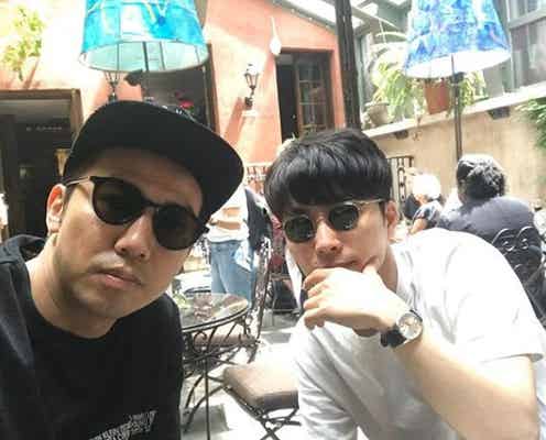 星野源、NYでピース綾部と2ショット「スーパーニューヨーカーAYABEさんと」意外な交流に反響