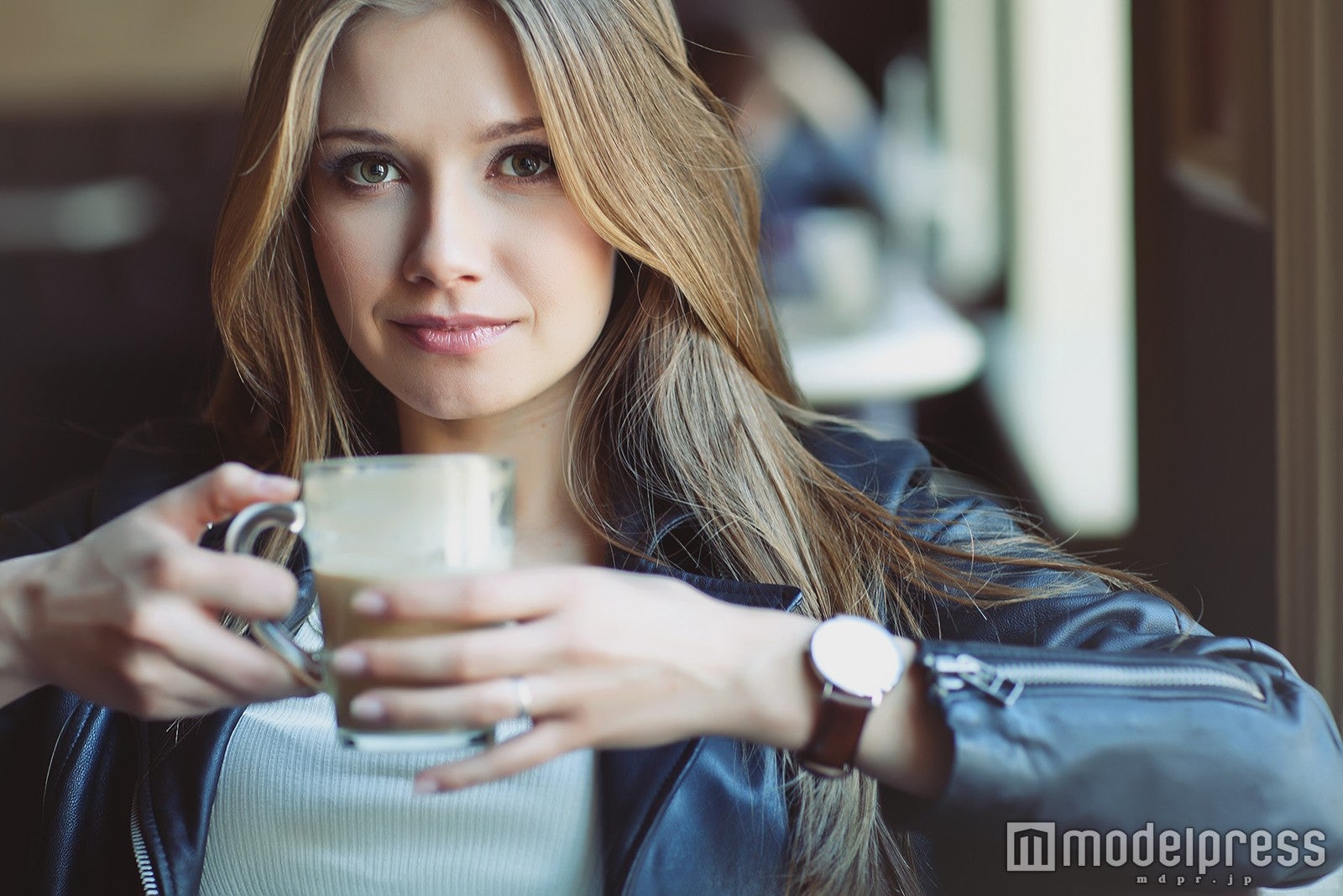 外見がいいほどモテない 男性から 近寄りがたい と思われる女性の特徴5つ モデルプレス