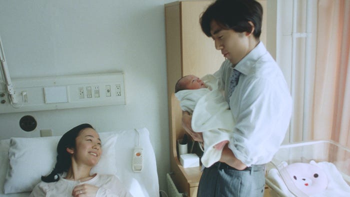黒木華、高橋一生/「25年前の夏」スペシャルムービーより(提供画像)