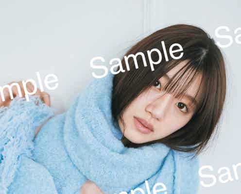 日向坂46佐々木美玲、マフラー巻いた姿にドキッ 1st写真集封入ポストカード第6弾解禁【陽射しのパレード】