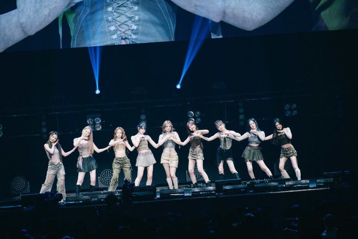 NiziU 「DayDay. SUPER LIVE 2024」撮影:ハタサトシ、高田梓