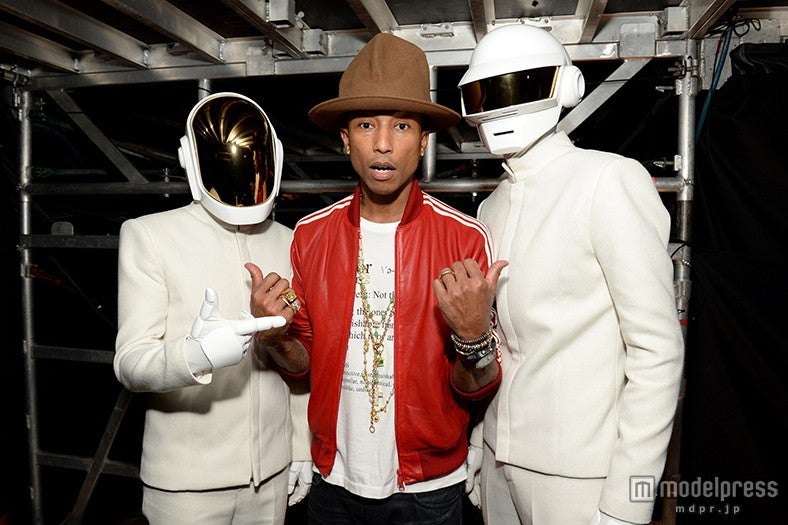  ファレル・ウィリアムスとダフト・パンク／「第56回グラミー賞」の様子／photo：Getty Images