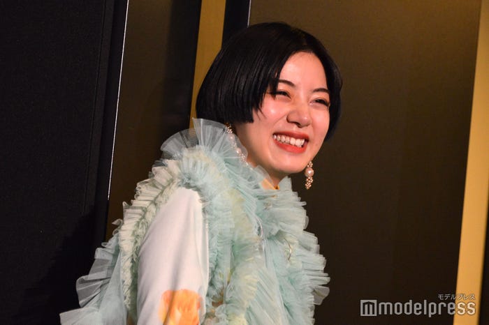 退場時も笑顔で挨拶してくれたELAIZA(池田エライザ)(C)モデルプレス