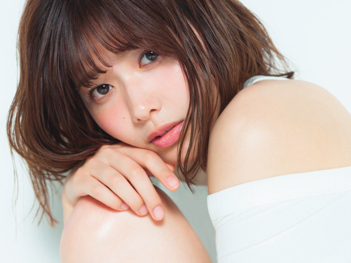 欅坂46のモデル美女・渡邉理佐、ヘルシー肌で魅了 意外な妄想癖も公開