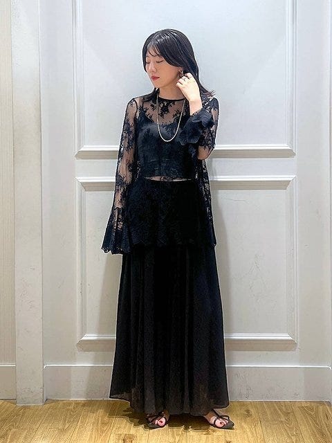 黒スカート コーデ 黒スカートコーデ4
