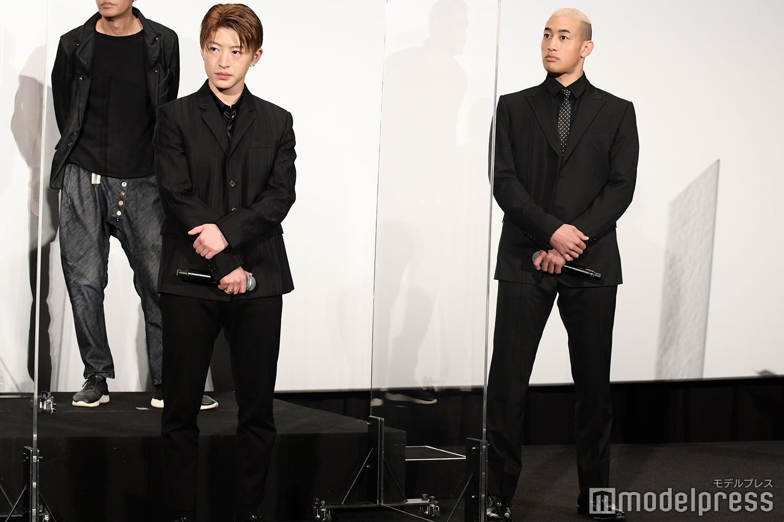 佐野玲於、関口メンディー （C）モデルプレス