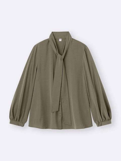 2025gu女性おすすめ冬ボウタイブラウス