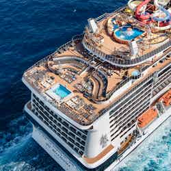 “アジア最優秀クルーズ船”なら豪華内装&エンタメも充実!地中海香る船で日常を忘れる旅路へ