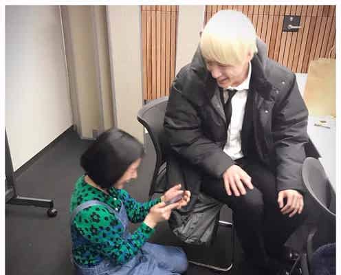 吉高由里子&坂口健太郎の“わちゃわちゃ”に「ニヤケが止まらない」悶絶するファン続出