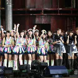 「AKB48 2013 真夏のドームツアー~まだまだ、やらなきゃいけないことがある~」ナゴヤドーム公演初日より(C)AKS