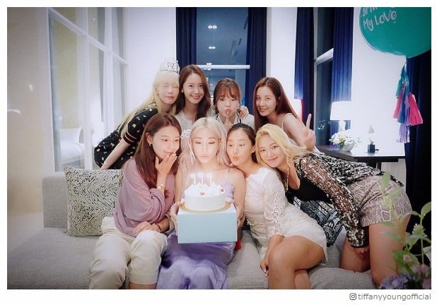 少女時代集結ショットにファン歓喜「最強」「永遠」ティファニーの誕生日を祝福
