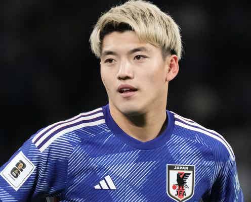 堂安律選手、挙式報告 美人妻との密着ショットに「絵になる」「幸せ溢れてる」の声