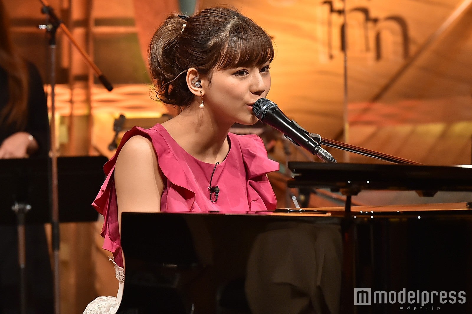 「鳥肌立つほど美しい」変貌に感激した西内まりや（画像提供：BS－TBS）