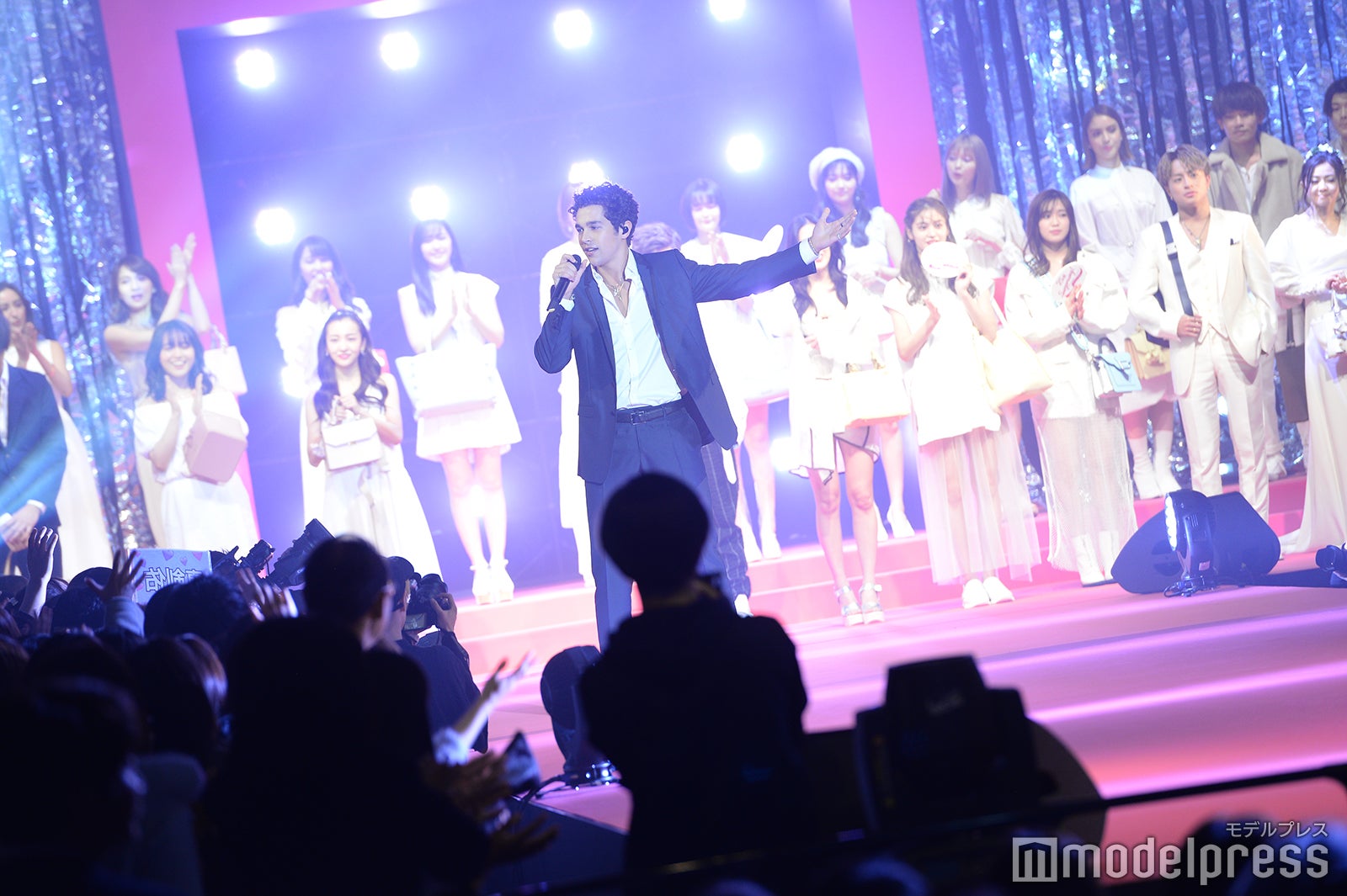 オースティン・マホーン（C）モデルプレス