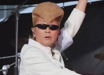 氣志團・綾小路翔 メンバーから不評だった代表曲「one night carnival」→「そんな低俗な80年代ポップの焼き直しみたいな曲をやるつもりか」