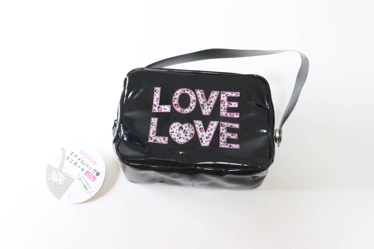 セリアのエナメルバッグ風ミニポーチのパッケージ