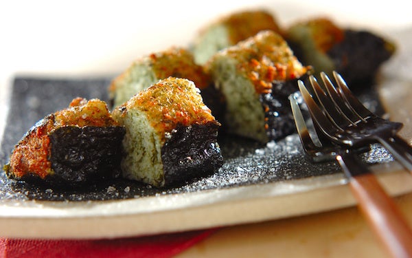 青のりの香りがふわっと広がる、美味しい山芋のモチモチ揚げ