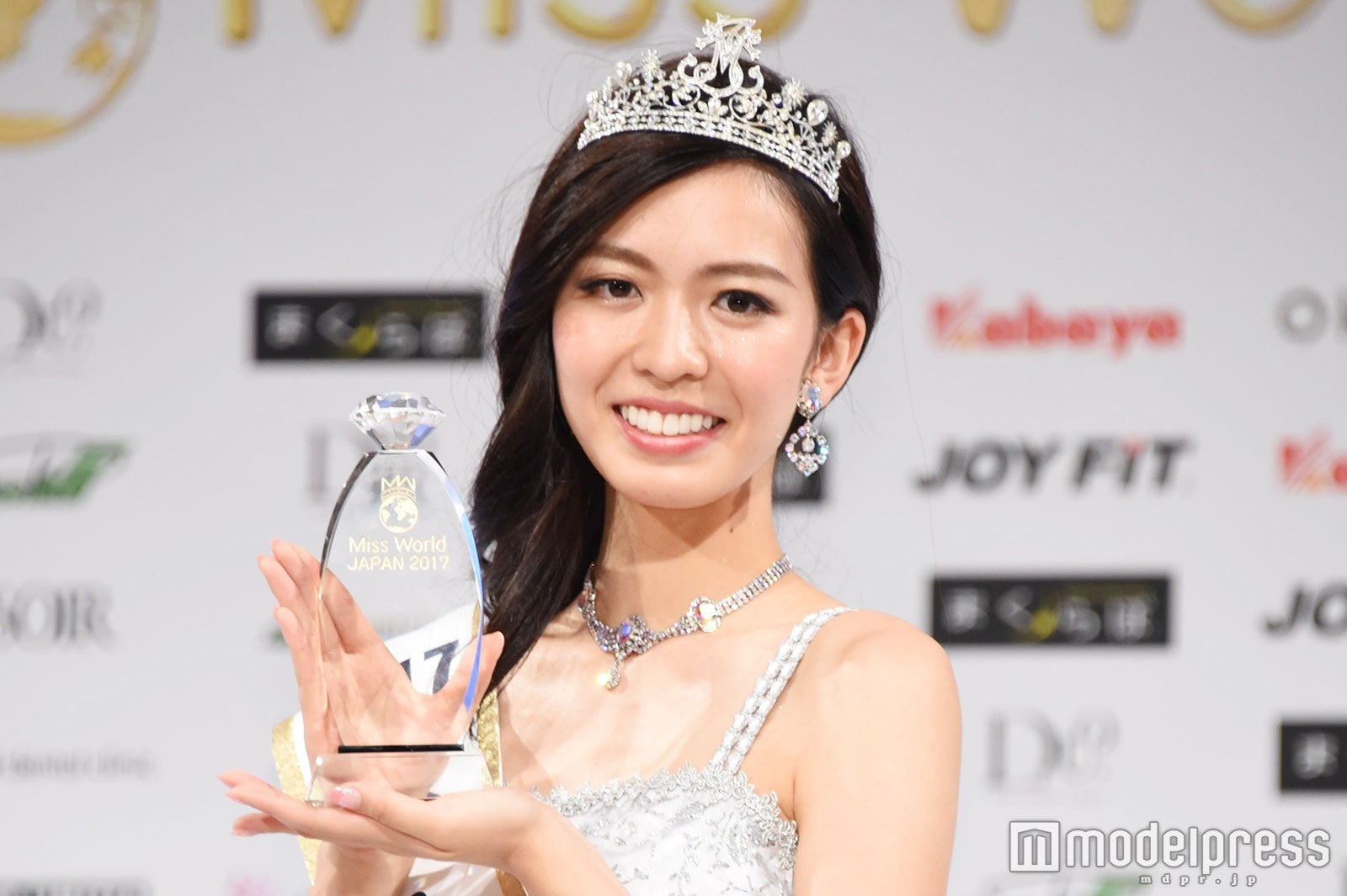 ミス・ワールド2017のグランプリに輝いた山下晴加さん（C）モデルプレス