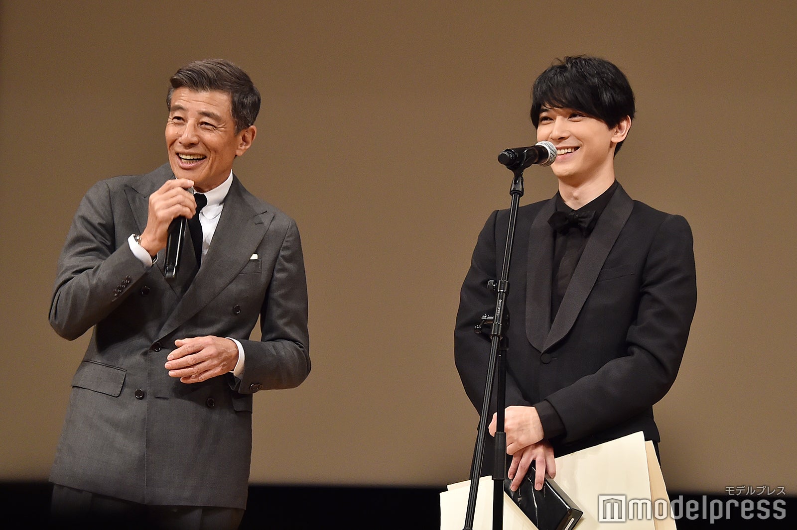 舘ひろし、吉沢亮 （C）モデルプレス