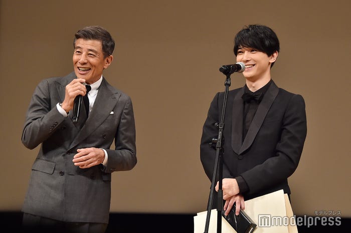 「さらばあぶない刑事」での共演を振り返る舘ひろし、吉沢亮(C)モデルプレス