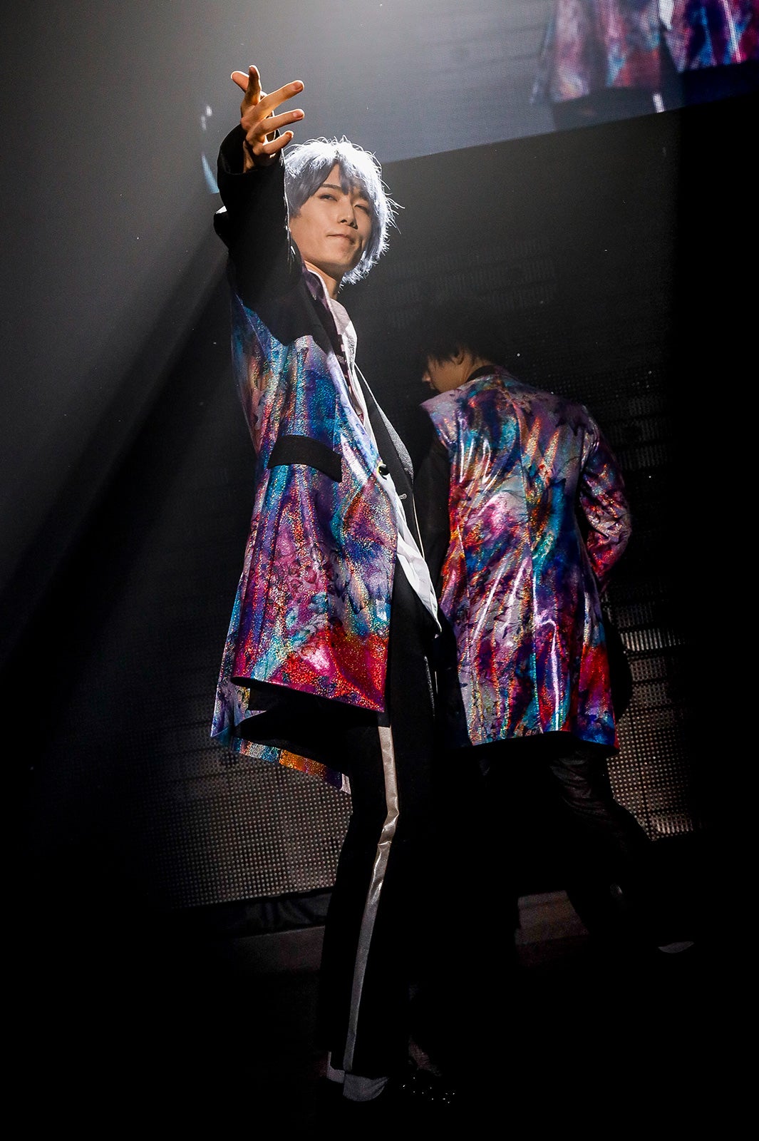 M!LK『7人7色～Winding Road～』（C）笹森健一、小坂茂雄