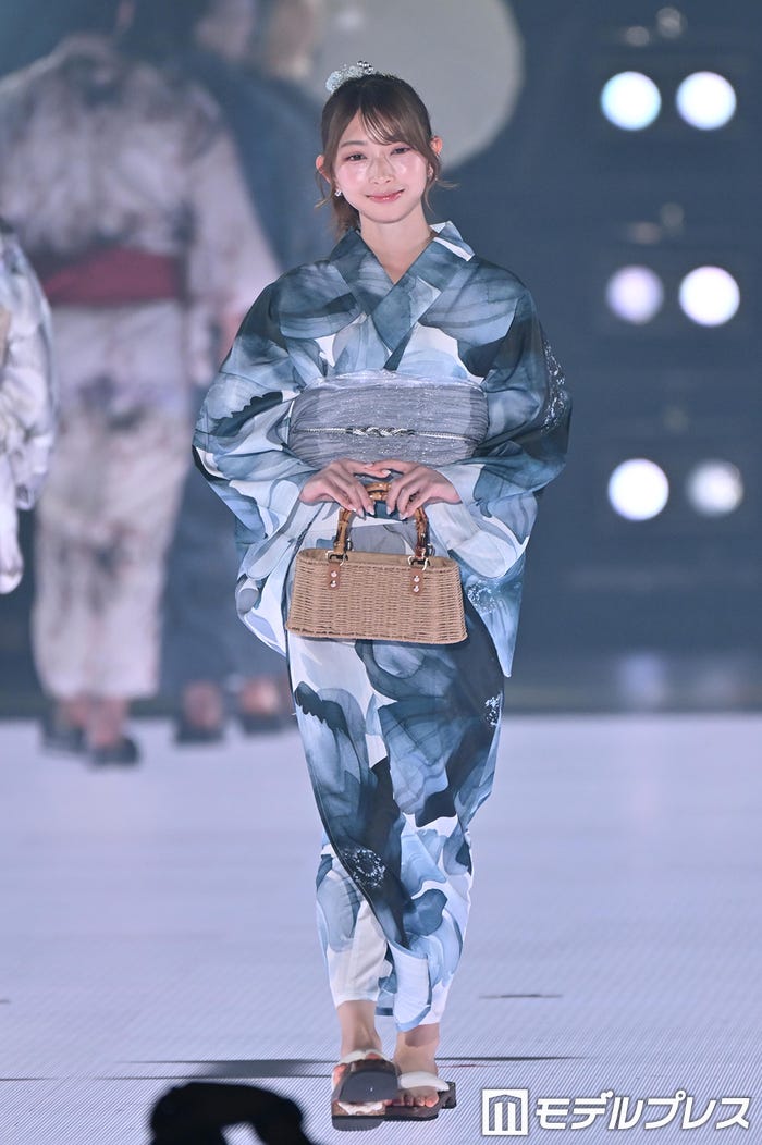 辻野かなみ(C)モデルプレス