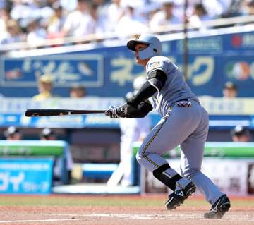 阪神 森下が13号2ランで勝ち越し 3試合ぶりの一発