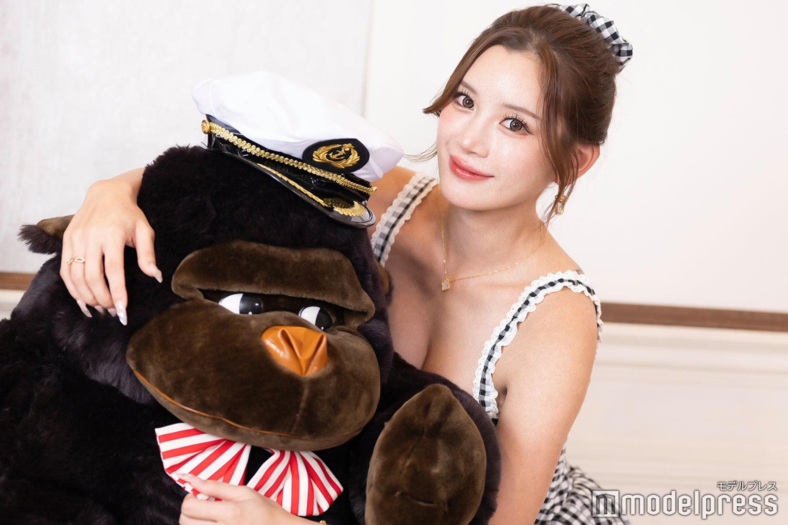 あっすん（小栗彩朱佳）（C）モデルプレス
