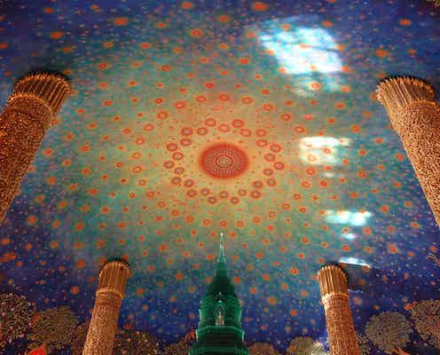 芸術の域!宇宙のような天井画が幻想的なバンコク「ワット・パクナム」がブーム確実