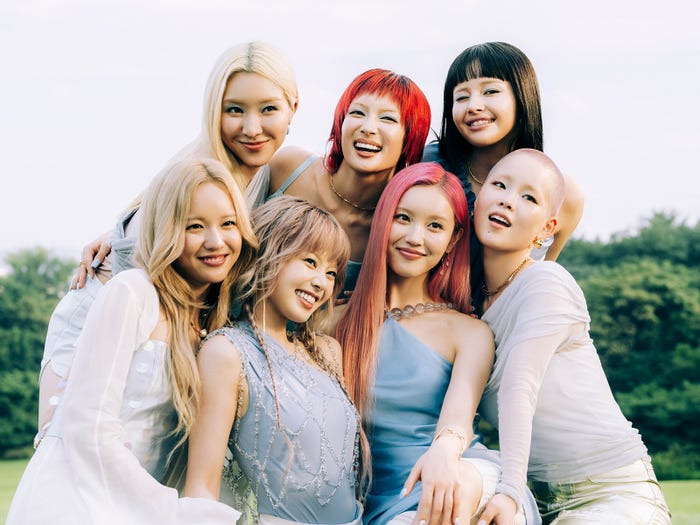 XG(左上から時計回りに)MAYA、JURIN、HARVEY、COCONA、CHISA、HINATA、JURIA(提供写真)