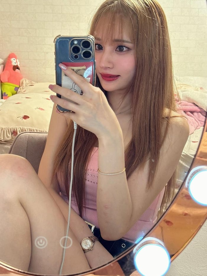 「ヴェルージュ」ゆいInstagramより