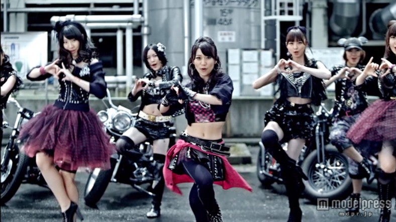 「ギンガムチェック」のミュージックビデオより