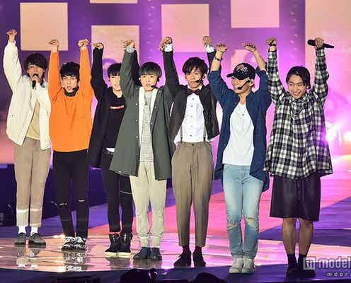 超特急の全力パフォーマンスに3万4000人熱狂「今日は皆8号車!」<GirlsAward 2015 A/W>