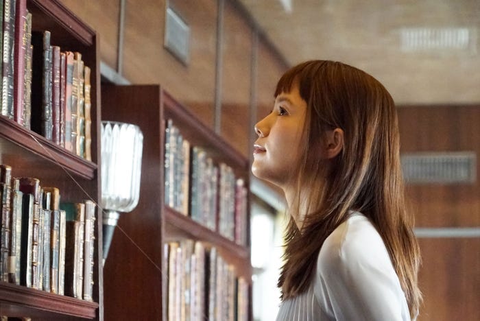 宮崎あおい/新テレビCM「列車のふたり セラミド」篇メイキングより(提供写真)