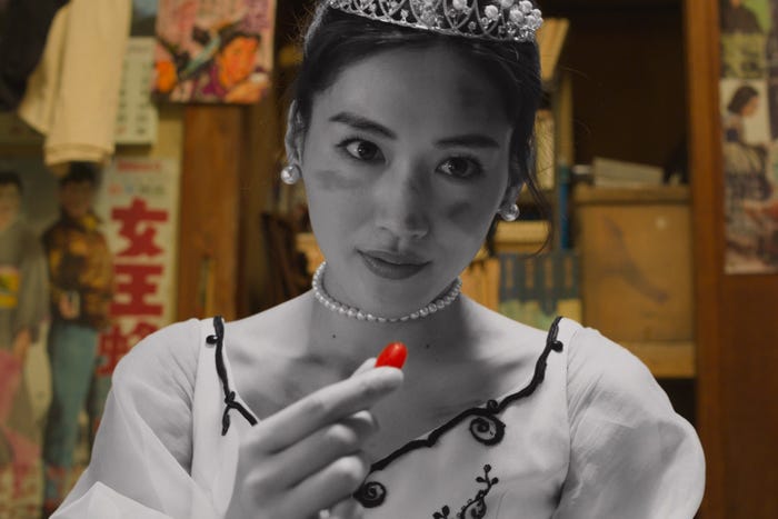 綾瀬はるか(C)2018 映画「今夜、ロマンス劇場で」製作委員会