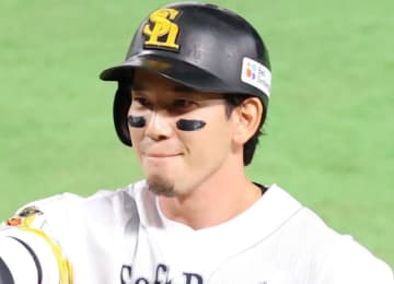 捕手再挑戦のソフトバンク・栗原がOP戦2度目のマスク 八回から2回を無失点 小久保監督「今日のようなビハインドの展開で」