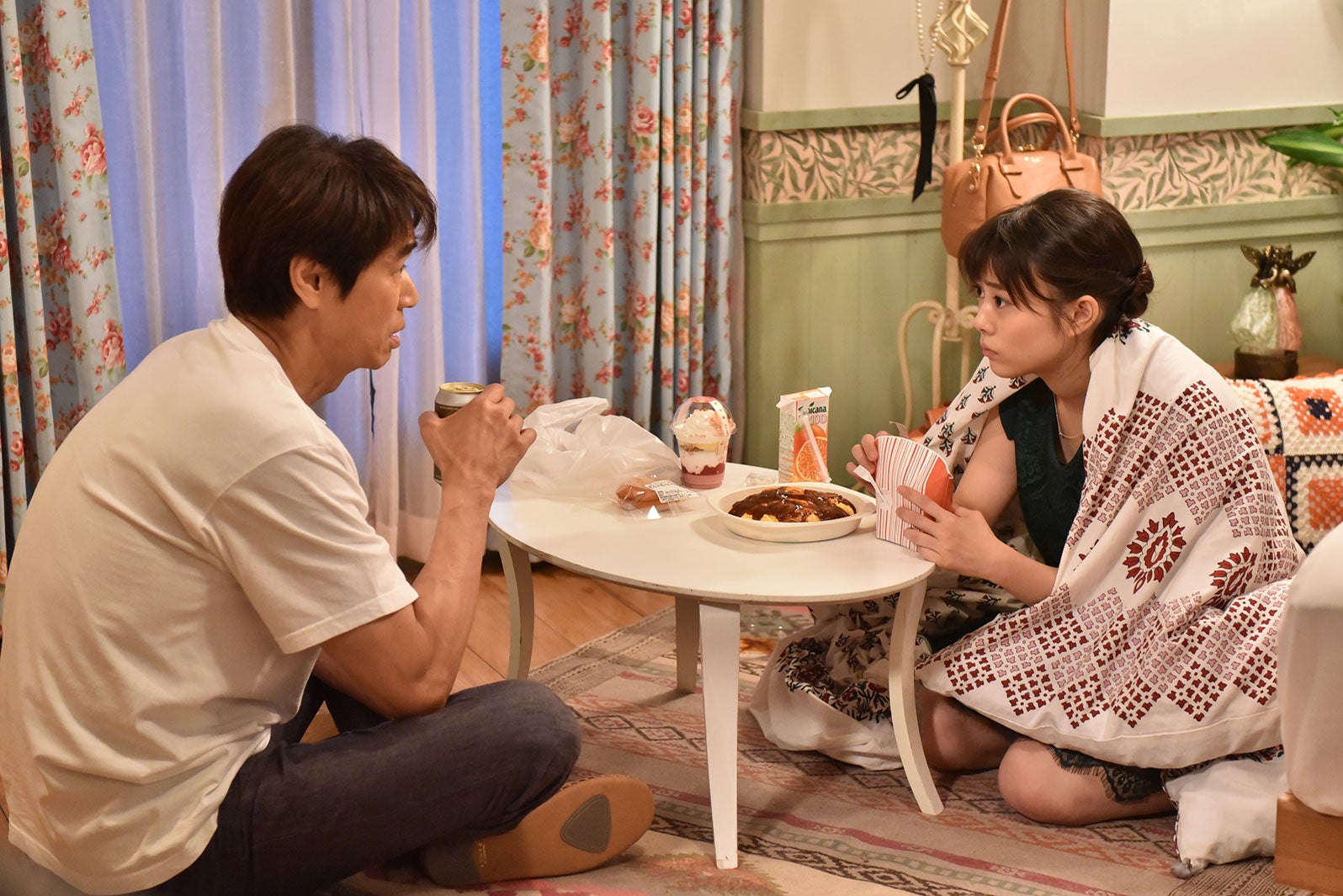 時任三郎、高畑充希／「過保護のカホコ」第4話より（画像提供：日本テレビ）