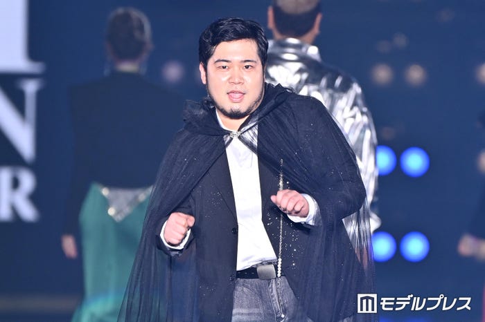 (C)モデルプレス