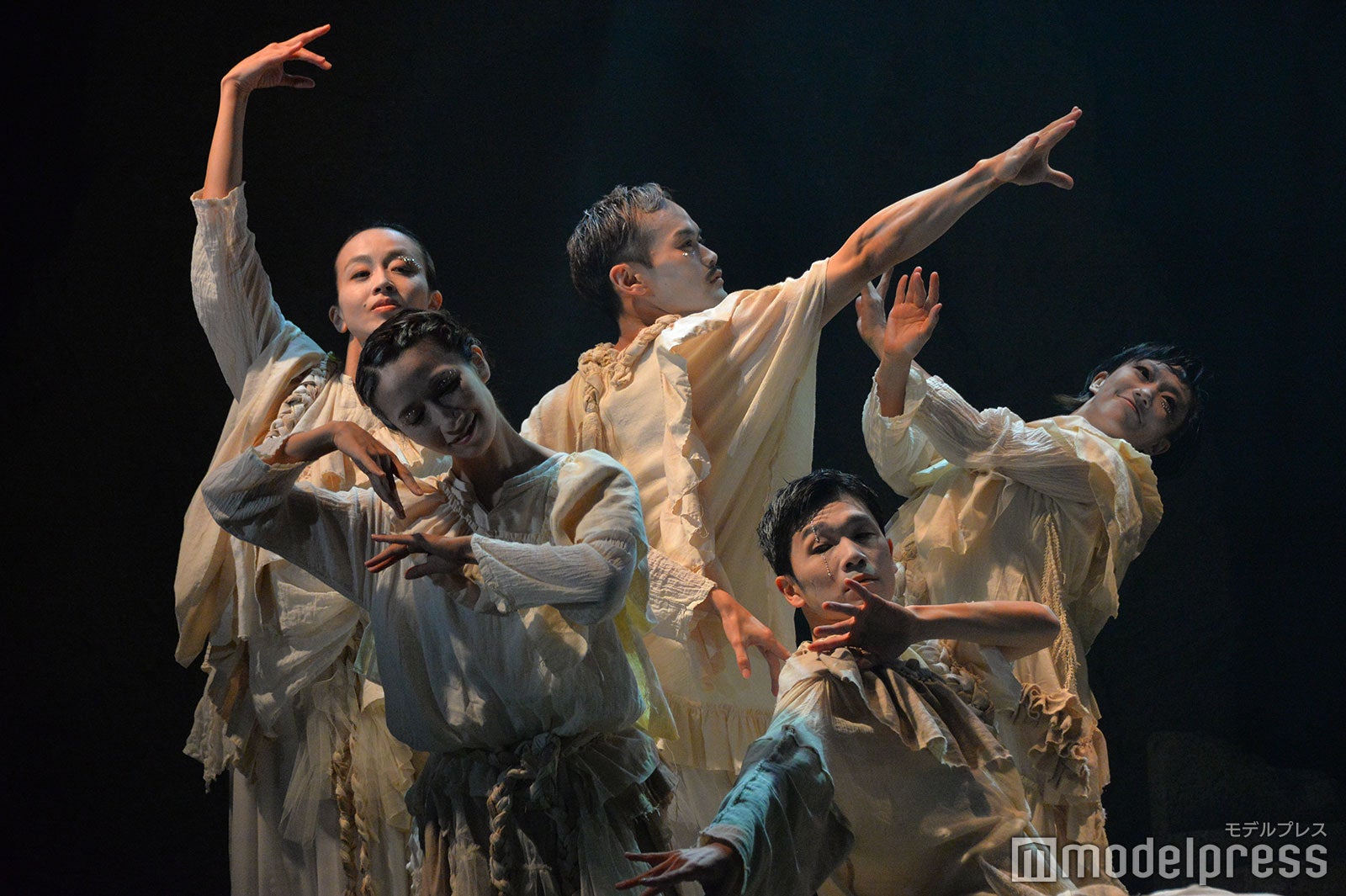 エン＊ゲキ#06 即興音楽舞踏劇「砂の城」フォトコールの様子 （C）モデルプレス