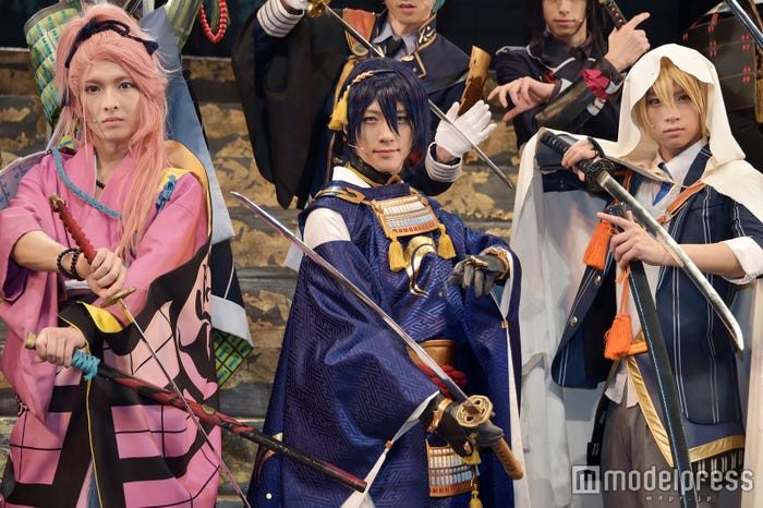 (左から)佐々木喜英、鈴木拡樹、荒牧慶彦(C)モデルプレス