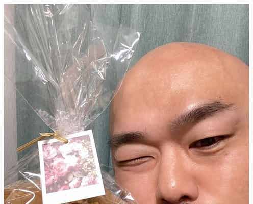 クロちゃん、真剣交際中の美女・リチからの手作りバレンタイン公開「もっと好きになっちゃった」