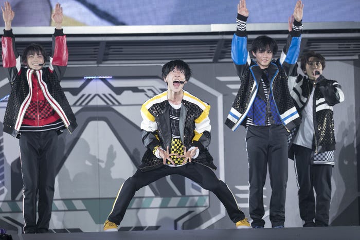 超特急(撮影:米山三郎・深野輝美・富田望・西村廣起)