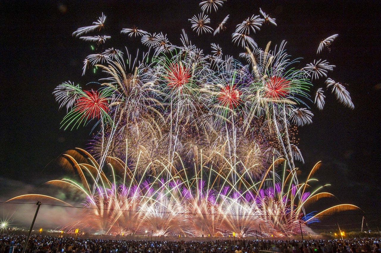大曲の花火／画像提供：全国花火競技大会実行委員会