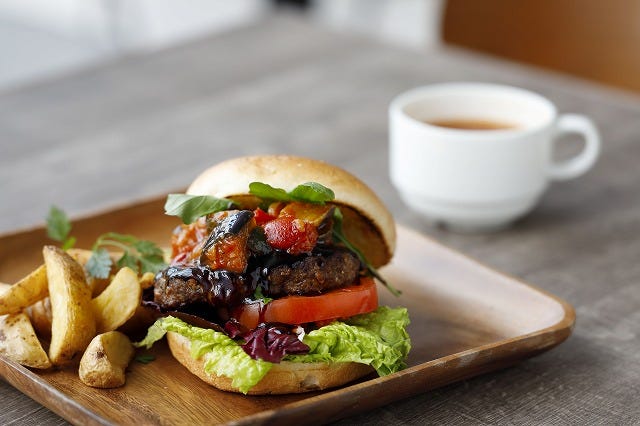 「ツタヤ ブック アパートメント」へ持ち込み可能 ダイニングレストラン2店舗誕生