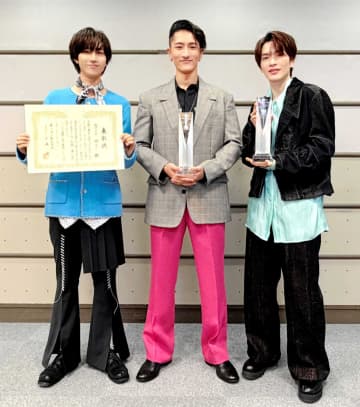 Snow Man 25年も作品別売上数部門6冠 アーティスト別セールス部門トータルランキング1位 オリコン