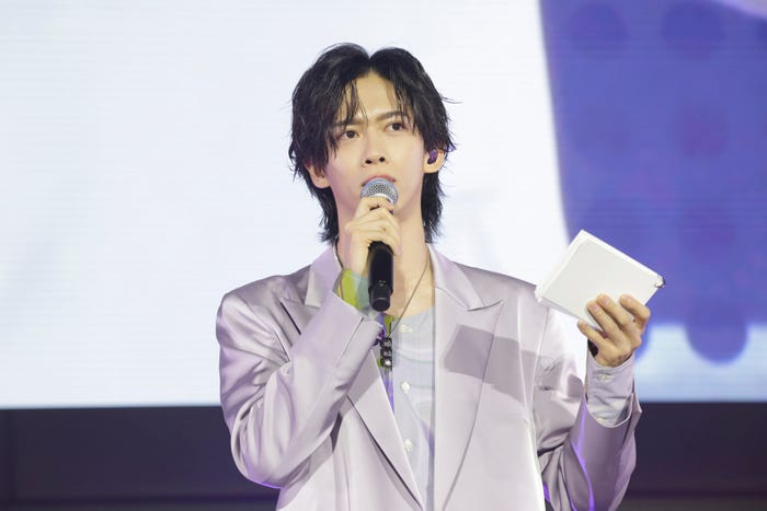 リョウガ/カメラマン:米山三郎